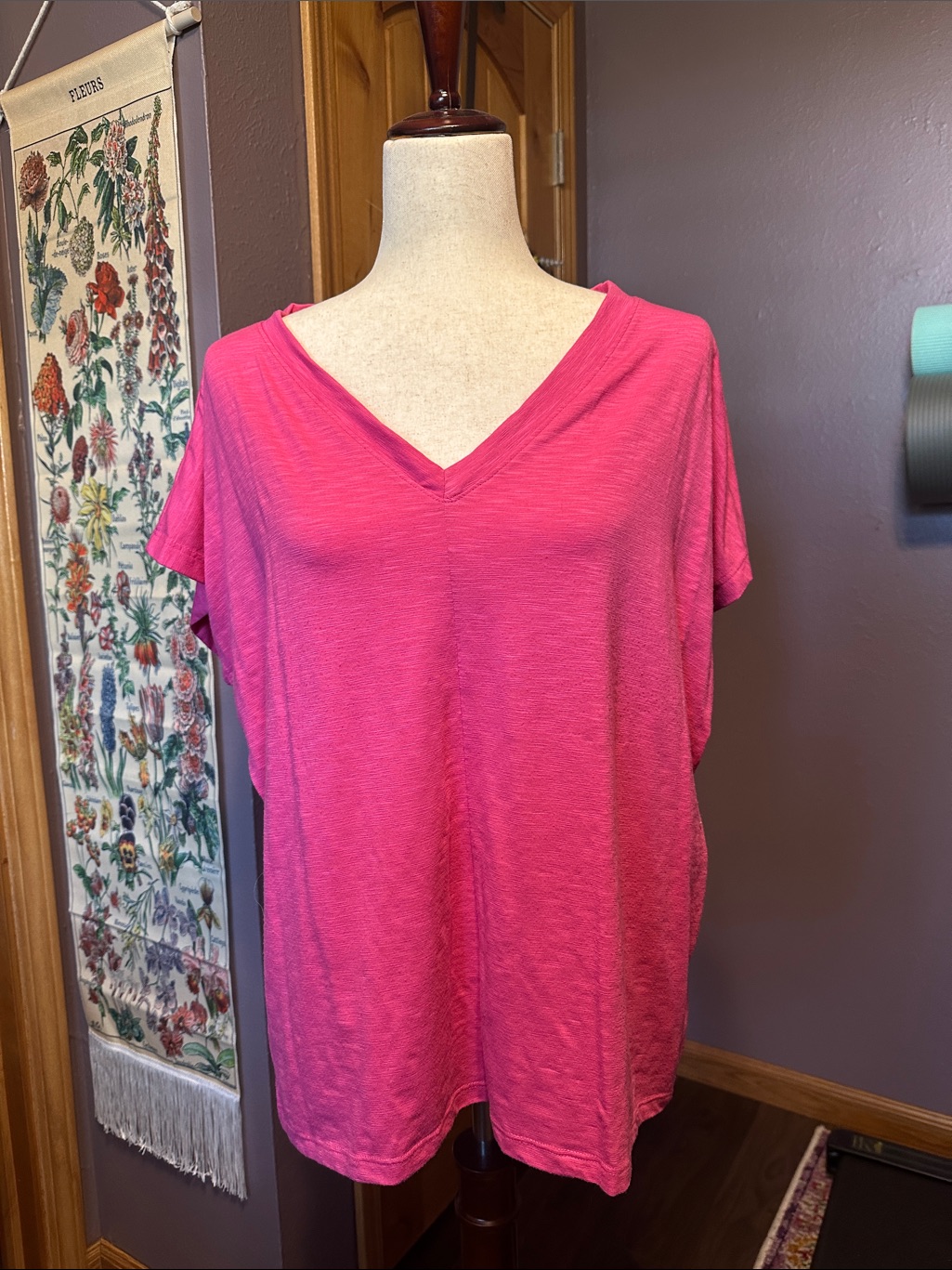 Everyday V-Neck Short Sleeve Tee - Hot Pink